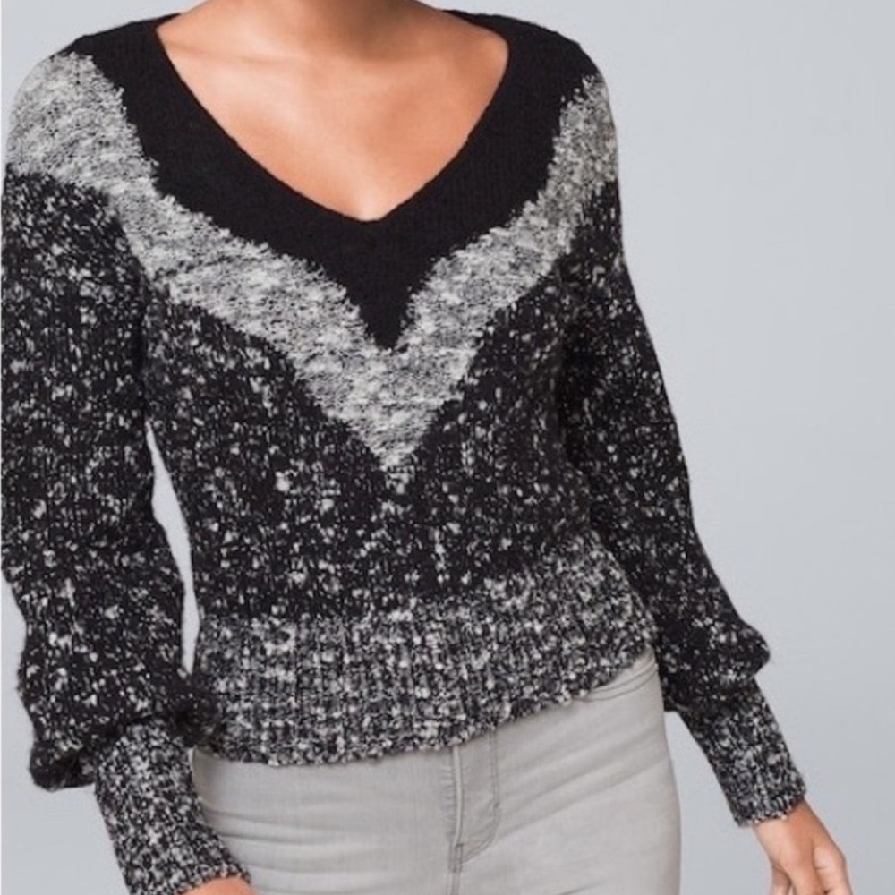 NWT White House Black Market Long Sleeve V Neck Marl Black Ecru Sweater Sz M